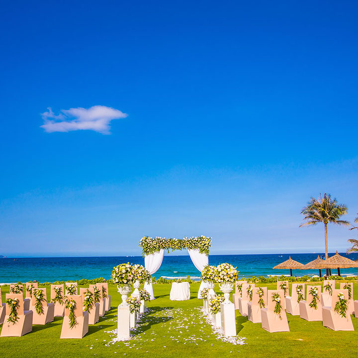 Destination Wedding Asia Weddings: Nha Trang Vietnam