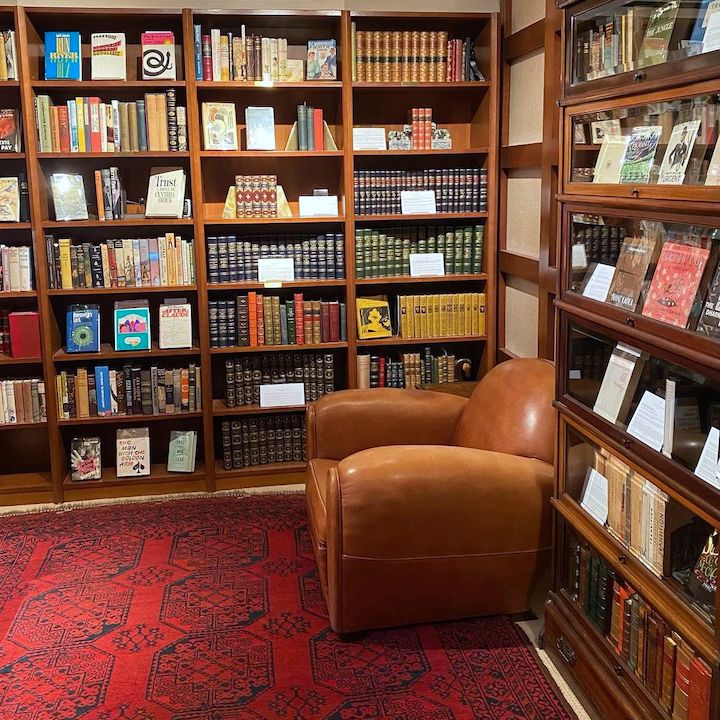 English Bookstore Hong Kong: Lok Man Rare Books